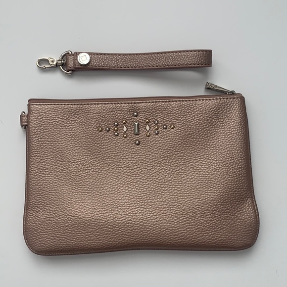 Thirty One Metallic Blush Wristlet - Picture 1 of 5